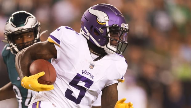 jalen reagor 33